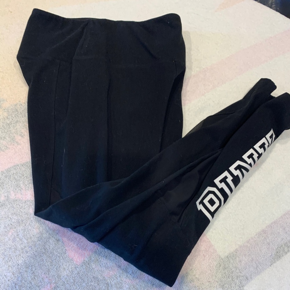 Like New Pink Victoria’s Secret Black Leggings - Picture 7 of 10